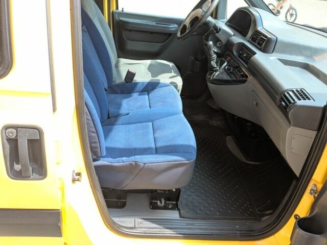 Желтый Ситроен Jumpy, объемом двигателя 1.9 л и пробегом 268 тыс. км за 3590 $, фото 7 на Automoto.ua