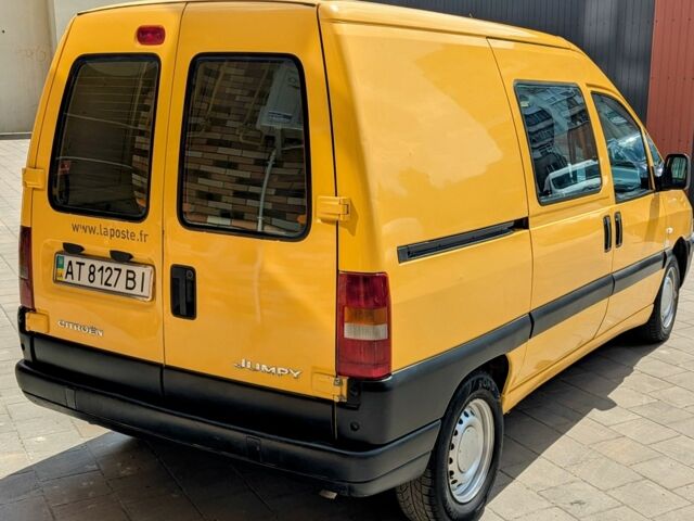 Желтый Ситроен Jumpy, объемом двигателя 1.9 л и пробегом 268 тыс. км за 3590 $, фото 1 на Automoto.ua