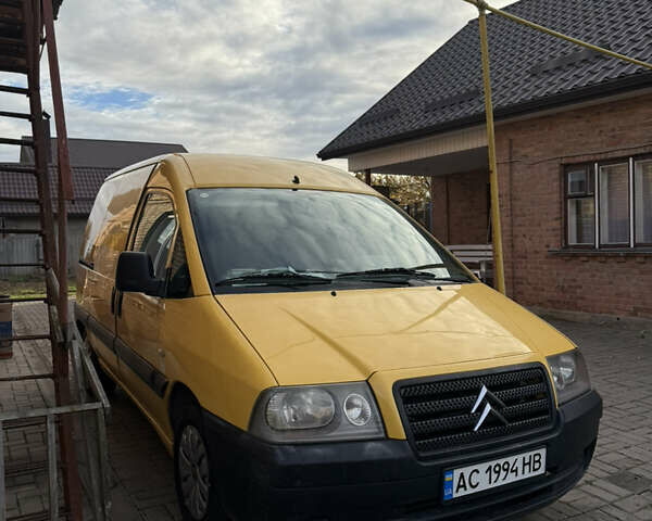 Желтый Ситроен Jumpy, объемом двигателя 1.9 л и пробегом 300 тыс. км за 3500 $, фото 1 на Automoto.ua