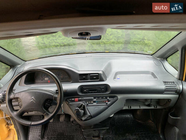 Желтый Ситроен Jumpy, объемом двигателя 1.9 л и пробегом 300 тыс. км за 3500 $, фото 7 на Automoto.ua