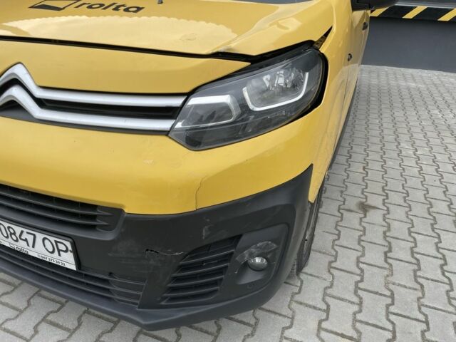 Желтый Ситроен Jumpy, объемом двигателя 1.6 л и пробегом 225 тыс. км за 9500 $, фото 3 на Automoto.ua