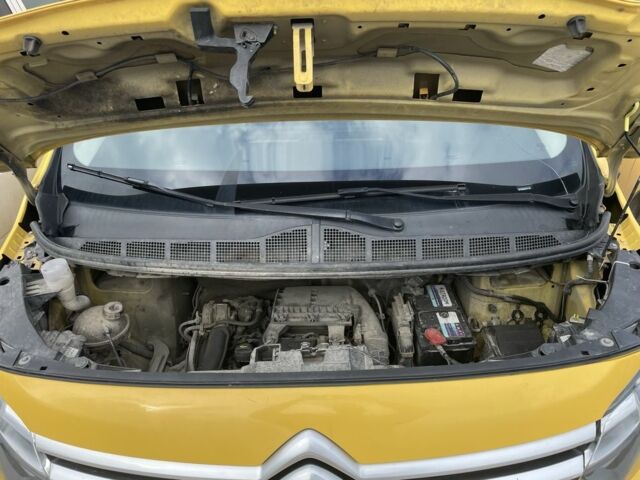 Желтый Ситроен Jumpy, объемом двигателя 1.6 л и пробегом 225 тыс. км за 9500 $, фото 22 на Automoto.ua