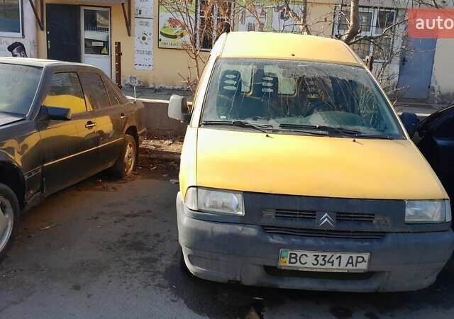 Желтый Ситроен Jumpy, объемом двигателя 1.9 л и пробегом 256 тыс. км за 2500 $, фото 8 на Automoto.ua