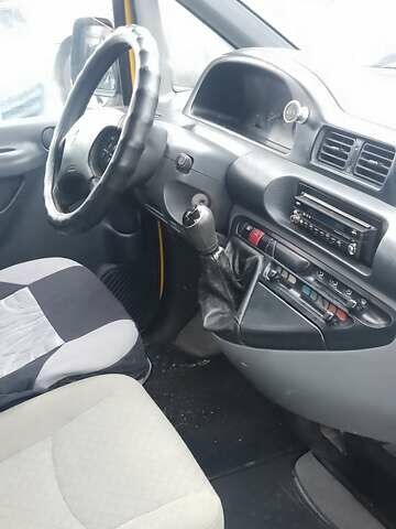 Желтый Ситроен Jumpy, объемом двигателя 1.87 л и пробегом 260 тыс. км за 4600 $, фото 11 на Automoto.ua