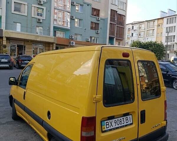 Желтый Ситроен Jumpy, объемом двигателя 1.9 л и пробегом 297 тыс. км за 3100 $, фото 1 на Automoto.ua