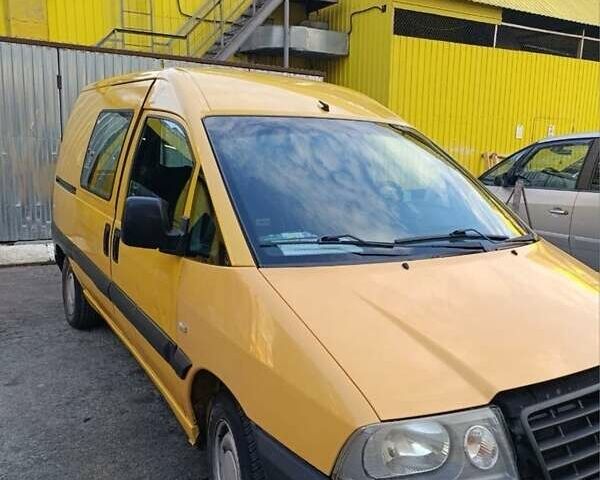 Желтый Ситроен Jumpy, объемом двигателя 1.9 л и пробегом 297 тыс. км за 3100 $, фото 4 на Automoto.ua