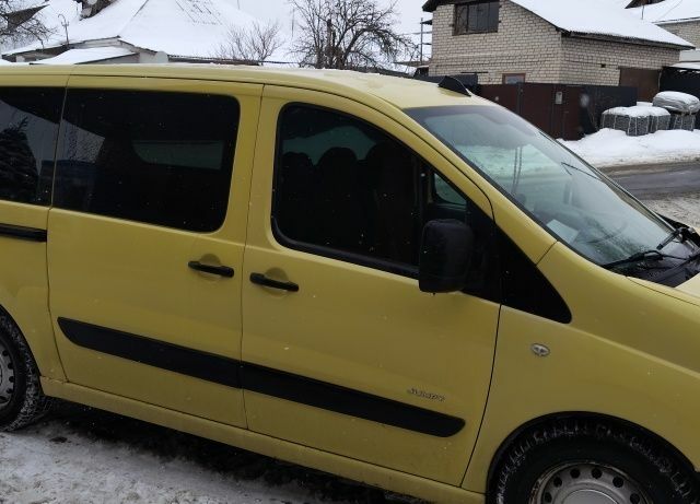 Желтый Ситроен Jumpy, объемом двигателя 1.6 л и пробегом 400 тыс. км за 4500 $, фото 3 на Automoto.ua