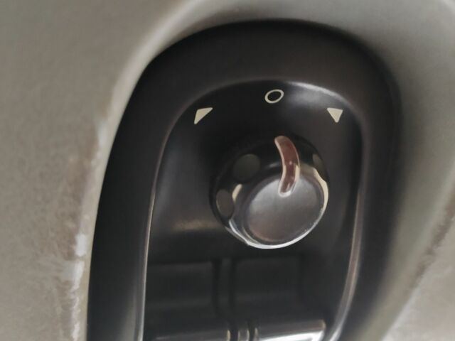 Серый Ситроен Jumpy, объемом двигателя 2 л и пробегом 650 тыс. км за 3300 $, фото 6 на Automoto.ua