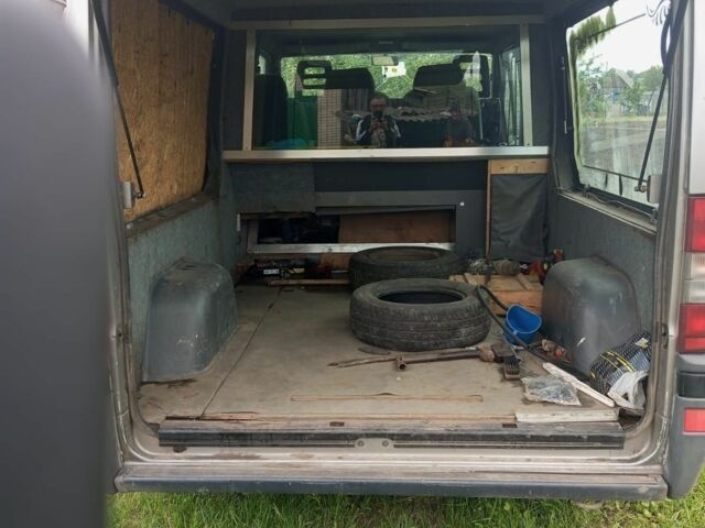 Серый Ситроен Jumpy, объемом двигателя 2 л и пробегом 200 тыс. км за 944 $, фото 7 на Automoto.ua