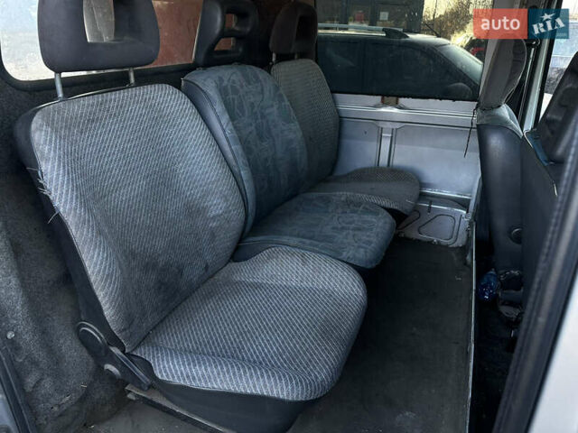 Серый Ситроен Jumpy, объемом двигателя 1.9 л и пробегом 300 тыс. км за 2100 $, фото 11 на Automoto.ua