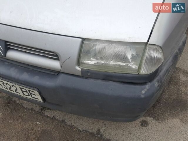 Серый Ситроен Jumpy, объемом двигателя 2 л и пробегом 400 тыс. км за 3000 $, фото 2 на Automoto.ua