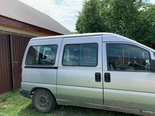 Серый Ситроен Jumpy, объемом двигателя 2 л и пробегом 300 тыс. км за 1900 $, фото 4 на Automoto.ua