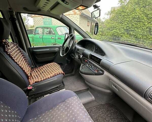 Ситроен Jumpy 2004 в Змиеве на Automoto.ua Серый Ситроен Jumpy, объемом двигателя 2 л и пробегом 245 тыс. км за 4200 $, фото 14 на Automoto.ua