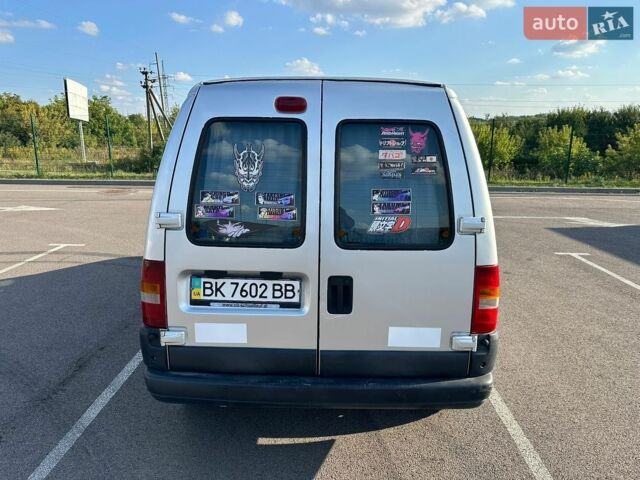 Серый Ситроен Jumpy, объемом двигателя 1.9 л и пробегом 253 тыс. км за 3800 $, фото 3 на Automoto.ua