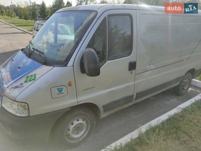 Серый Ситроен Jumpy, объемом двигателя 2.2 л и пробегом 346 тыс. км за 1500 $, фото 8 на Automoto.ua
