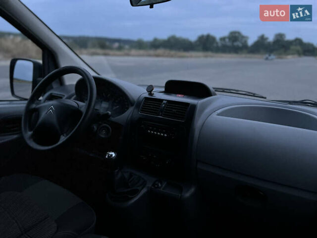 Серый Ситроен Jumpy, объемом двигателя 1.56 л и пробегом 376 тыс. км за 5800 $, фото 9 на Automoto.ua