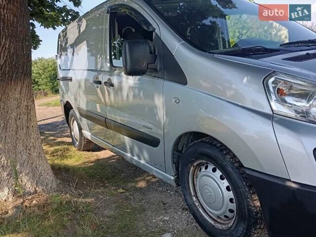Серый Ситроен Jumpy, объемом двигателя 2 л и пробегом 330 тыс. км за 3650 $, фото 2 на Automoto.ua
