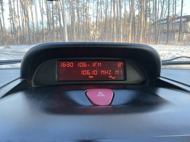 Серый Ситроен Jumpy, объемом двигателя 2 л и пробегом 274 тыс. км за 8700 $, фото 22 на Automoto.ua