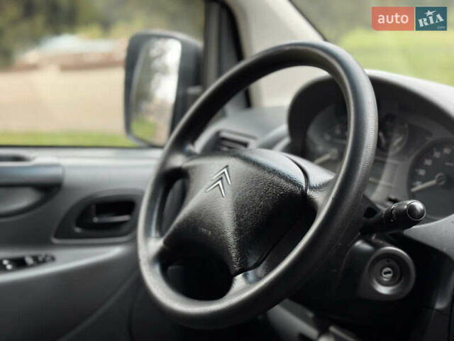 Сірий Сітроен Jumpy, об'ємом двигуна 2 л та пробігом 225 тис. км за 5850 $, фото 36 на Automoto.ua