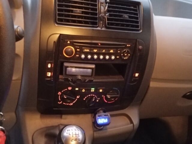 Сірий Сітроен Jumpy, об'ємом двигуна 2 л та пробігом 390 тис. км за 7300 $, фото 7 на Automoto.ua