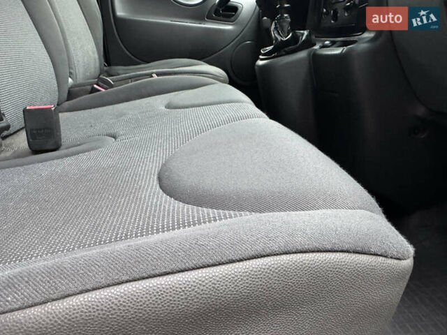 Сірий Сітроен Jumpy, об'ємом двигуна 2 л та пробігом 225 тис. км за 5850 $, фото 32 на Automoto.ua