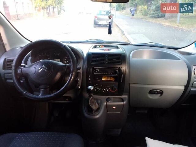 Серый Ситроен Jumpy, объемом двигателя 2 л и пробегом 335 тыс. км за 7200 $, фото 12 на Automoto.ua