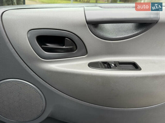 Сірий Сітроен Jumpy, об'ємом двигуна 2 л та пробігом 225 тис. км за 5850 $, фото 30 на Automoto.ua