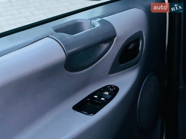 Сірий Сітроен Jumpy, об'ємом двигуна 1.56 л та пробігом 320 тис. км за 4600 $, фото 7 на Automoto.ua