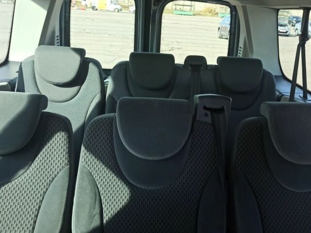 Серый Ситроен Jumpy, объемом двигателя 2 л и пробегом 317 тыс. км за 10500 $, фото 4 на Automoto.ua