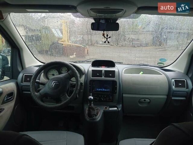 Серый Ситроен Jumpy, объемом двигателя 2 л и пробегом 320 тыс. км за 9000 $, фото 6 на Automoto.ua