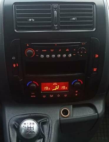 Сірий Сітроен Jumpy, об'ємом двигуна 2 л та пробігом 317 тис. км за 10500 $, фото 19 на Automoto.ua