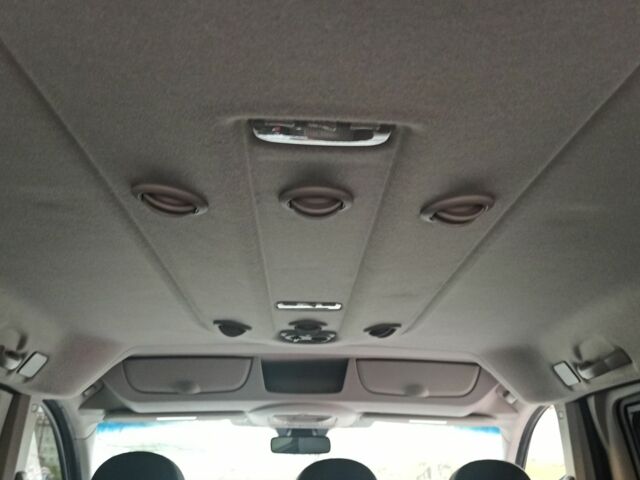 Серый Ситроен Jumpy, объемом двигателя 2 л и пробегом 317 тыс. км за 10500 $, фото 5 на Automoto.ua