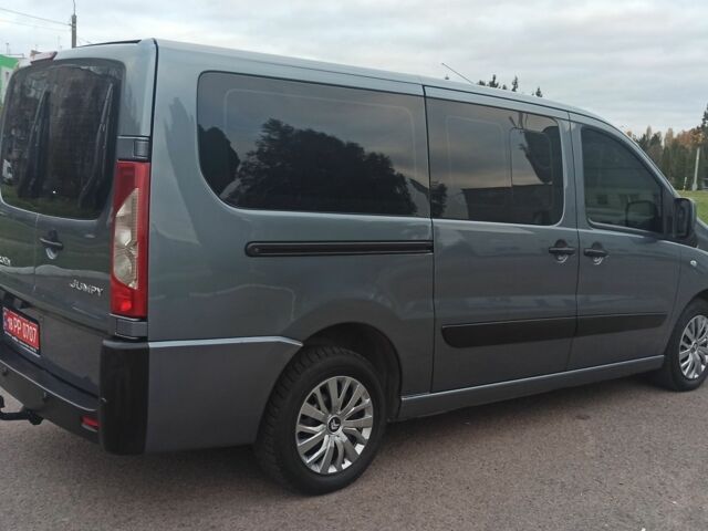 Серый Ситроен Jumpy, объемом двигателя 2 л и пробегом 317 тыс. км за 10500 $, фото 3 на Automoto.ua