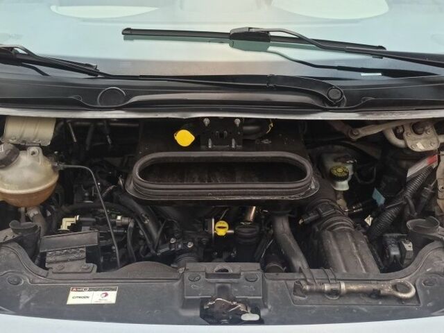 Серый Ситроен Jumpy, объемом двигателя 2 л и пробегом 317 тыс. км за 10500 $, фото 7 на Automoto.ua