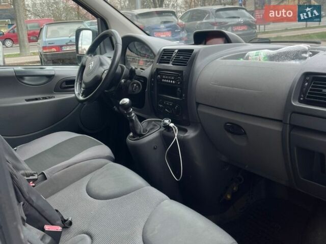 Сірий Сітроен Jumpy, об'ємом двигуна 2 л та пробігом 375 тис. км за 7650 $, фото 16 на Automoto.ua