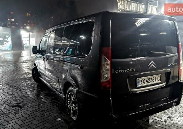 Серый Ситроен Jumpy, объемом двигателя 2 л и пробегом 150 тыс. км за 9600 $, фото 5 на Automoto.ua