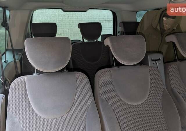 Серый Ситроен Jumpy, объемом двигателя 2 л и пробегом 150 тыс. км за 9600 $, фото 9 на Automoto.ua