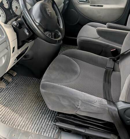 Серый Ситроен Jumpy, объемом двигателя 2 л и пробегом 150 тыс. км за 9600 $, фото 7 на Automoto.ua