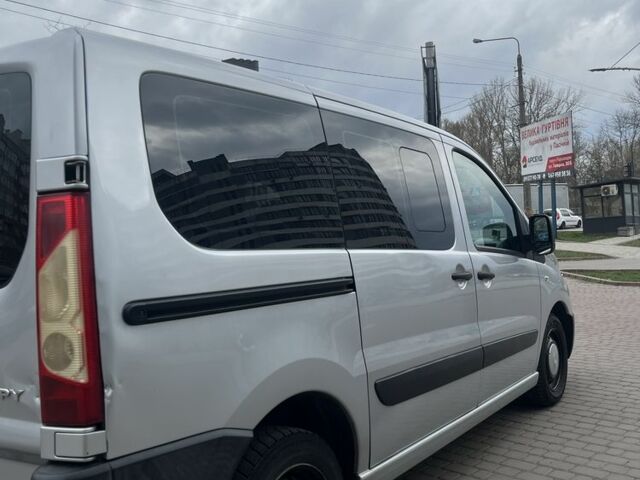 Серый Ситроен Jumpy, объемом двигателя 2 л и пробегом 375 тыс. км за 7650 $, фото 6 на Automoto.ua