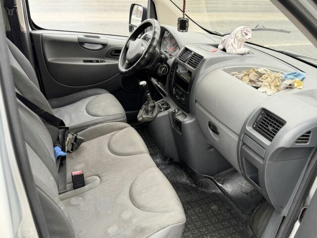 Серый Ситроен Jumpy, объемом двигателя 2 л и пробегом 252 тыс. км за 2600 $, фото 5 на Automoto.ua