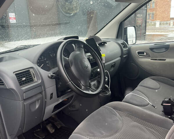 Серый Ситроен Jumpy, объемом двигателя 2 л и пробегом 258 тыс. км за 11900 $, фото 11 на Automoto.ua