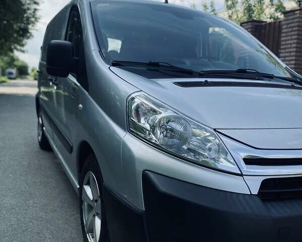 Серый Ситроен Jumpy, объемом двигателя 2 л и пробегом 337 тыс. км за 8600 $, фото 1 на Automoto.ua