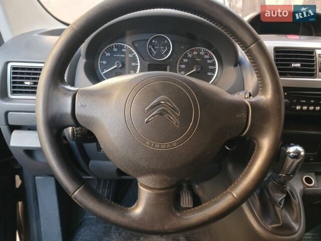 Серый Ситроен Jumpy, объемом двигателя 2 л и пробегом 350 тыс. км за 13999 $, фото 13 на Automoto.ua