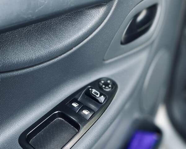 Серый Ситроен Jumpy, объемом двигателя 2 л и пробегом 337 тыс. км за 8600 $, фото 10 на Automoto.ua