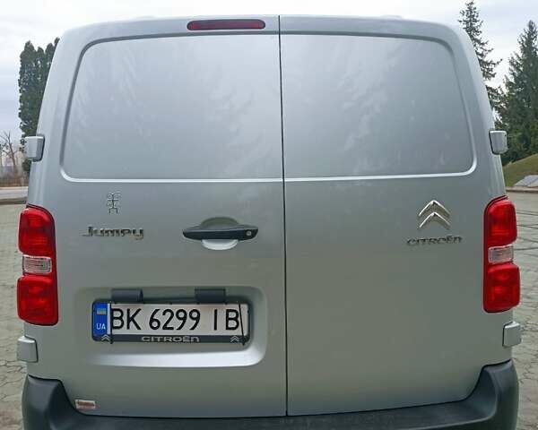 Серый Ситроен Jumpy, объемом двигателя 1.6 л и пробегом 177 тыс. км за 13800 $, фото 9 на Automoto.ua