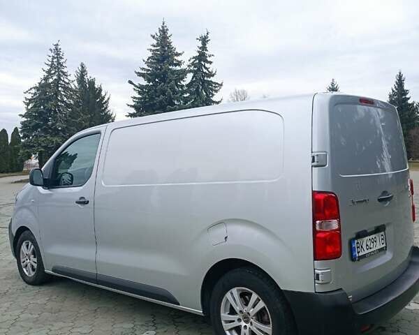 Серый Ситроен Jumpy, объемом двигателя 1.6 л и пробегом 177 тыс. км за 13800 $, фото 4 на Automoto.ua