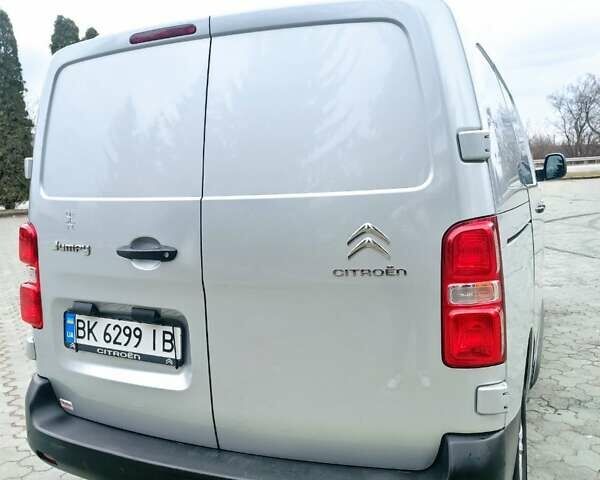 Серый Ситроен Jumpy, объемом двигателя 1.6 л и пробегом 177 тыс. км за 13800 $, фото 10 на Automoto.ua