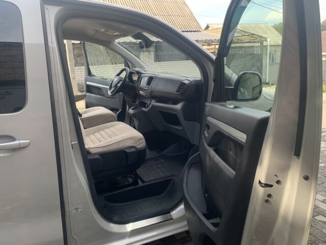 Сітроен Jumpy 2019 у Дніпро (Дніпропетровську) на Automoto.ua Сірий Сітроен Jumpy, об'ємом двигуна 2 л та пробігом 40 тис. км за 29500 $, фото 19 на Automoto.ua