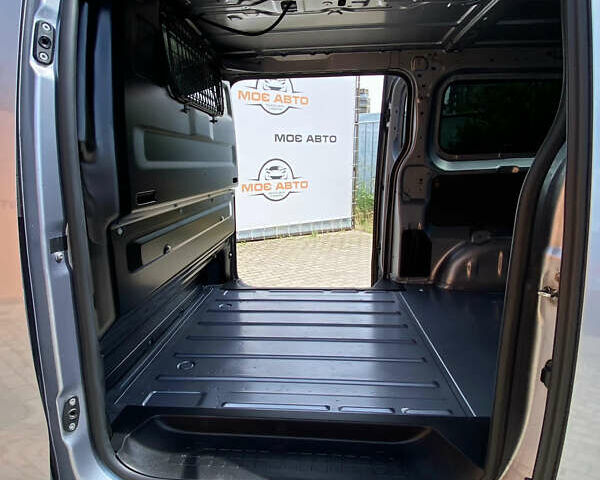 Ситроен Jumpy 2021 в Ровно на Automoto.ua Серый Ситроен Jumpy, объемом двигателя 2 л и пробегом 230 тыс. км за 18500 $, фото 17 на Automoto.ua