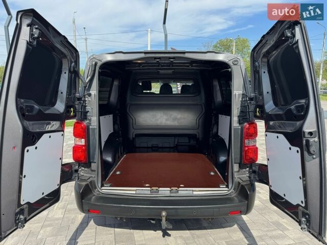 Серый Ситроен Jumpy, объемом двигателя 2 л и пробегом 130 тыс. км за 27900 $, фото 4 на Automoto.ua